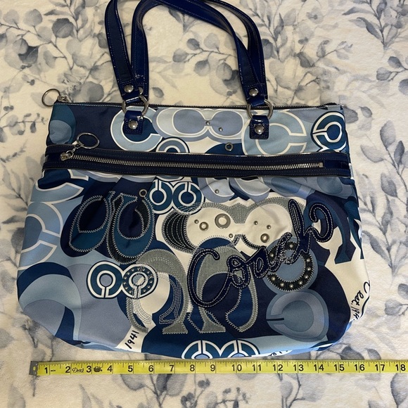 Authentic Blue and White Coach Oversized Bag - Picture 10 of 12